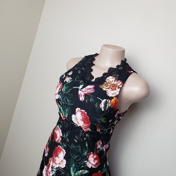 CHELSEA28 Floral Laced Fit & Flare Dress - Picture 2 of 6